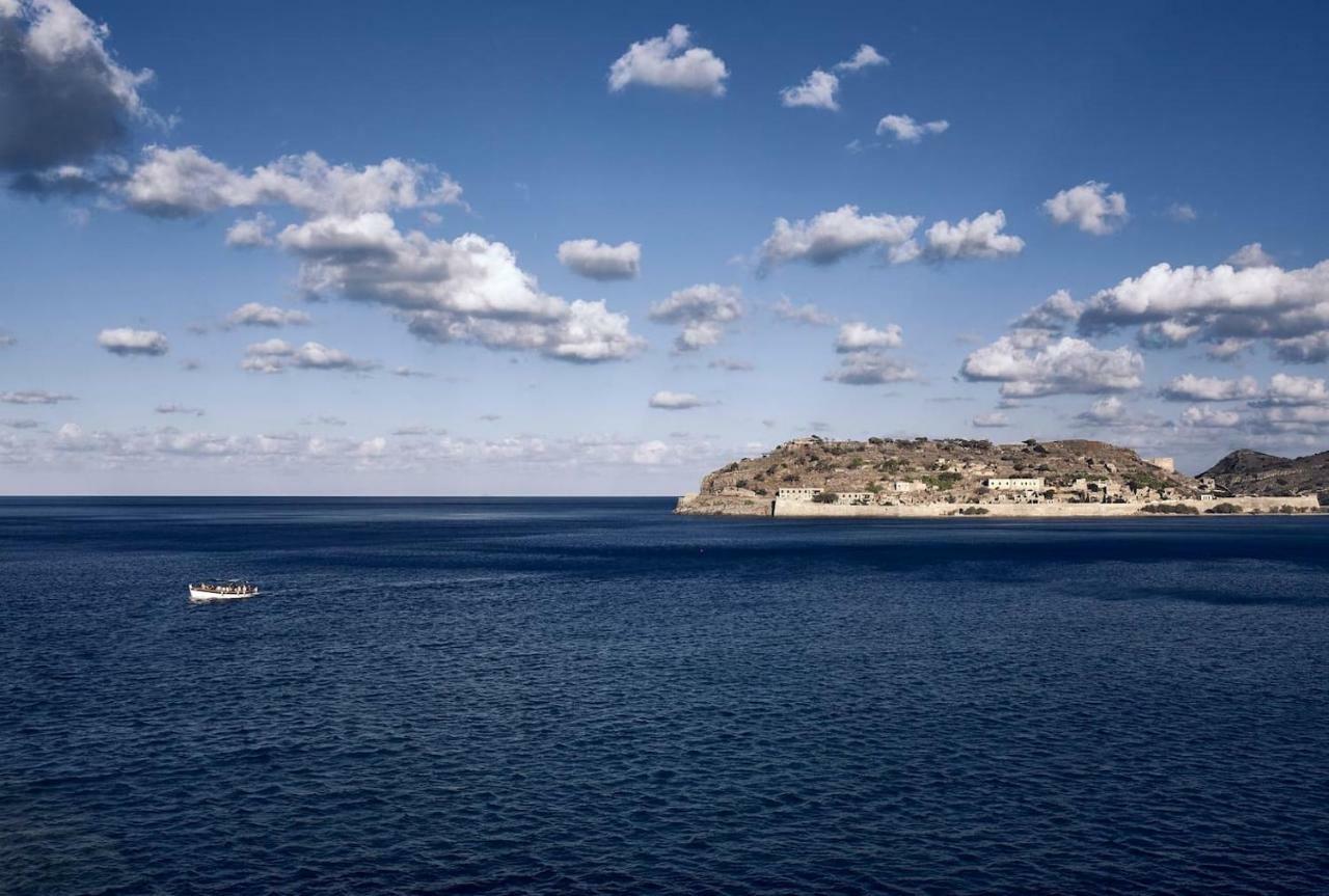 Plaka Sea Front Residence เอลุนดา ภายนอก รูปภาพ